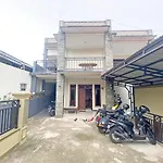 Spot On 92042 Sumber Rejo Homestay