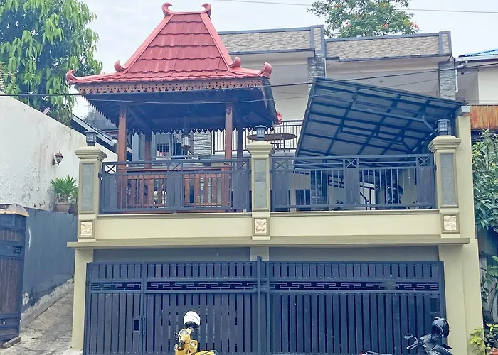Spot On 92042 Sumber Rejo Homestay